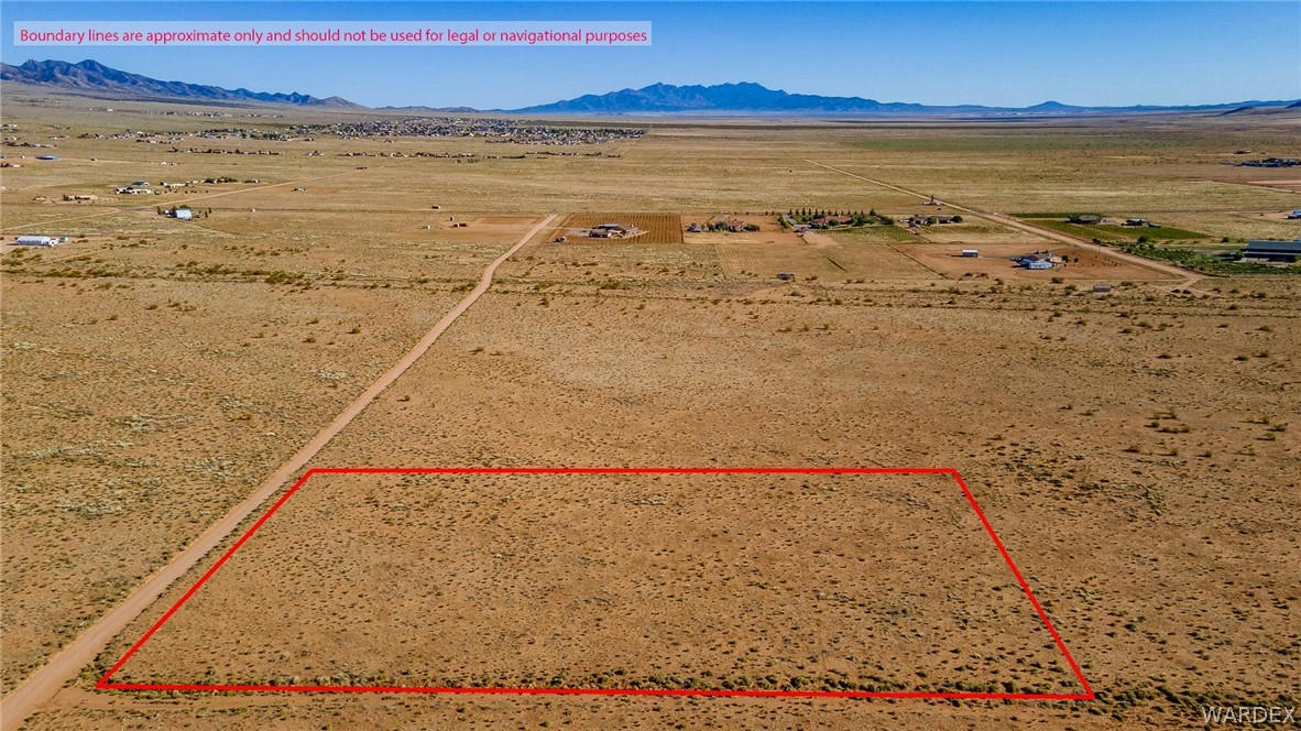 064B N SHARON ROAD, KINGMAN, AZ 86401, photo 1 of 17