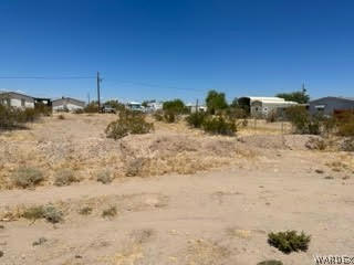 12679 S APACHE PKWY, TOPOCK, AZ 86436, photo 4 of 13